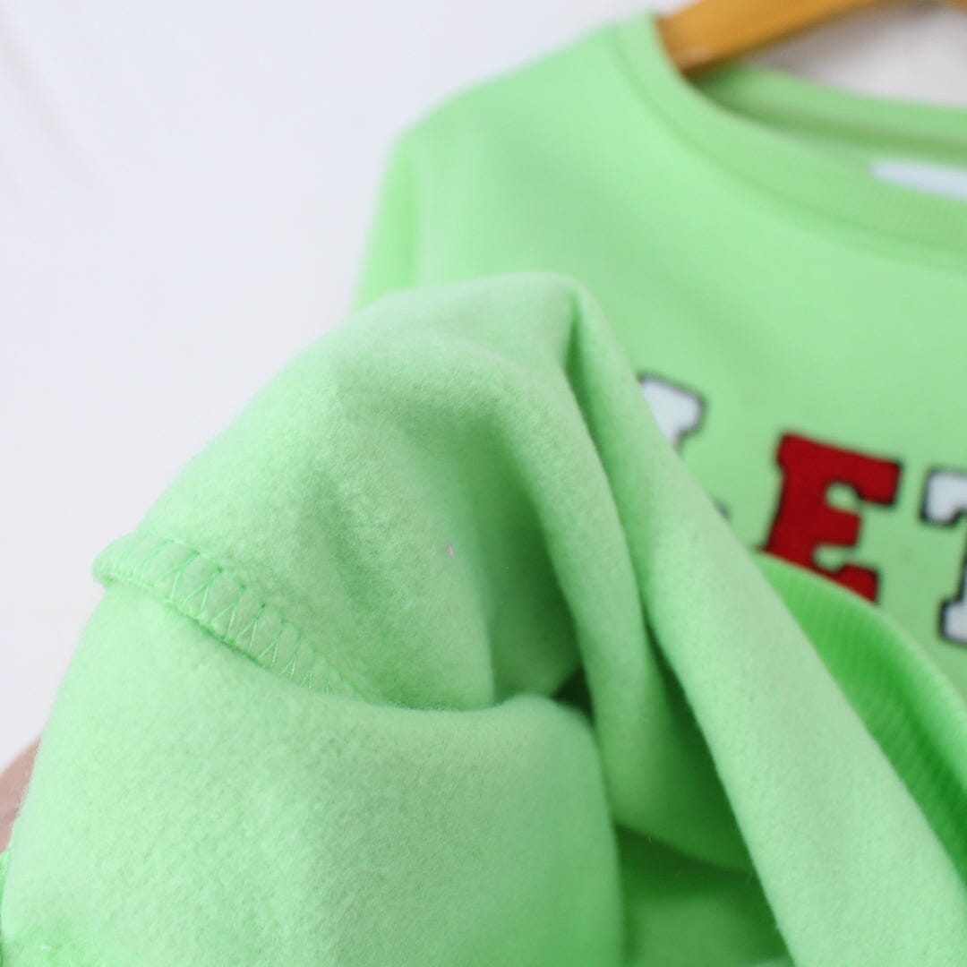 Cute Little Girl Green Themed Sweat Shirt Sweatshirt Iluvlittlepeople 