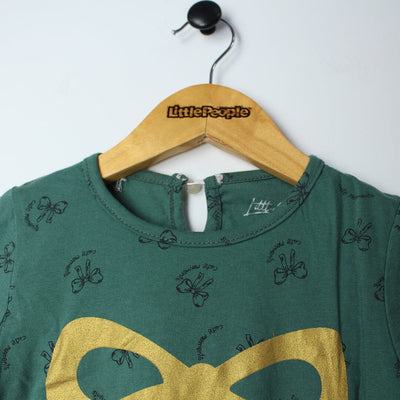 Fancy Green Themed Girls T-Shirt T-Shirt Iluvlittlepeople 