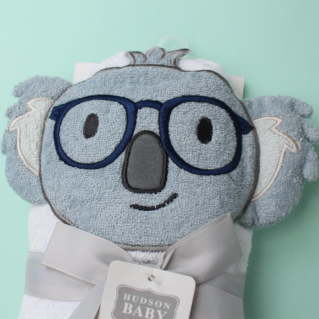 Cozy Hooded Baby Towel - Little People Gears Towels Iluvlittlepeople 