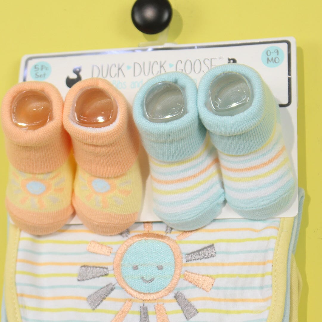 Decent Comfy Bibs & Socks Set - Little People Gears Bibs Set Iluvlittlepeople 