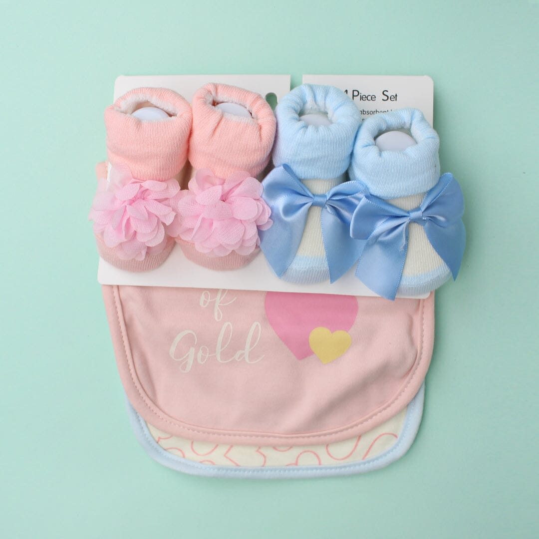 Decent Comfy Bibs & Socks Set - Little People Gears Bibs Set Iluvlittlepeople 0-24 Months Pink Cotton