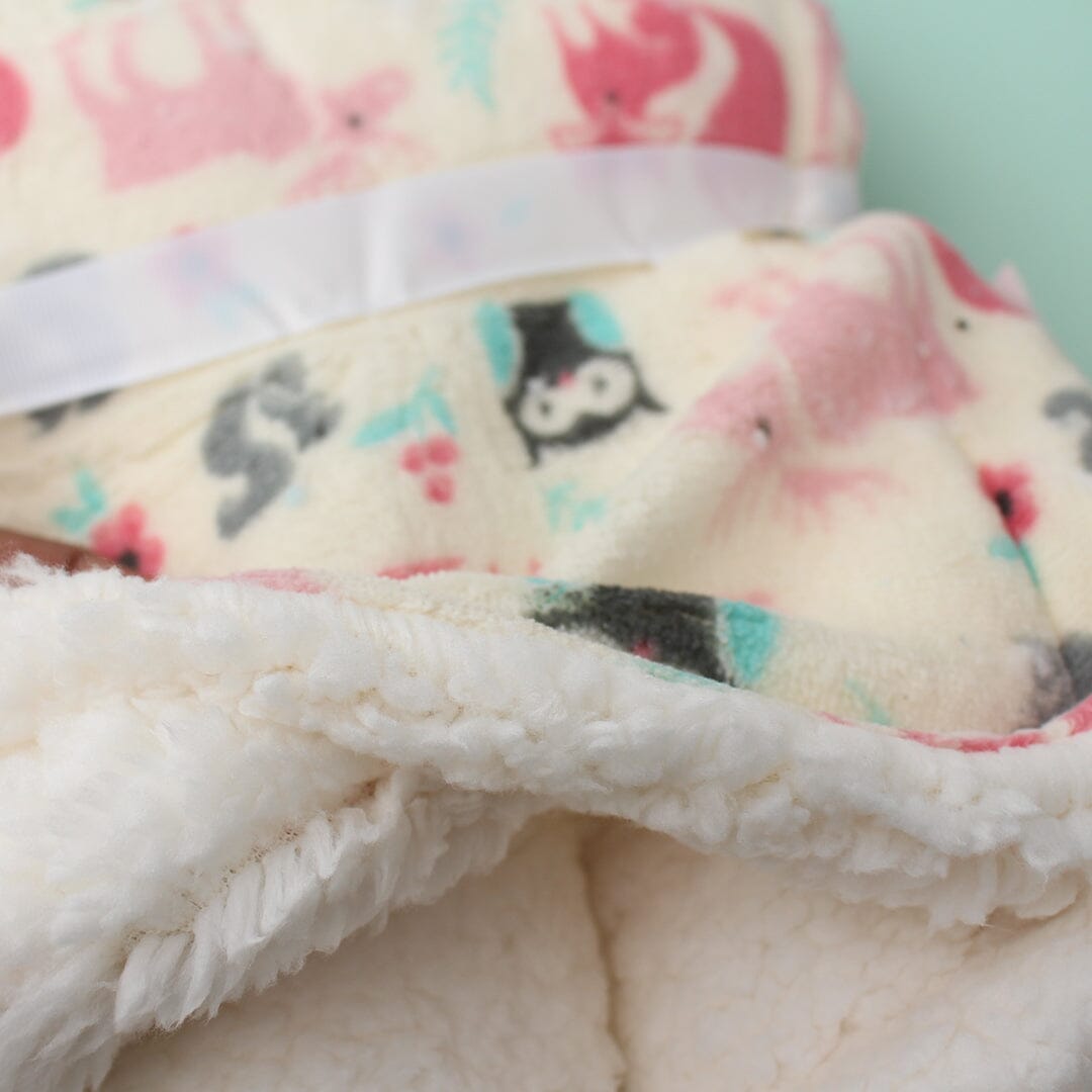 Cozy Baby Blanket & Character Pillow - Little People Gears Blankets Iluvlittlepeople 