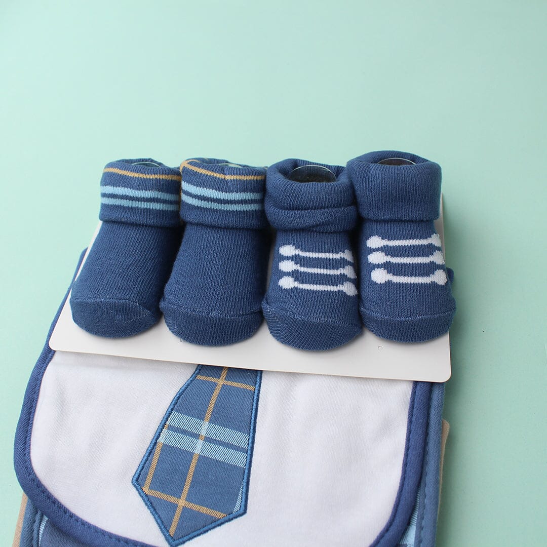 Decent Comfy Bibs & Socks Set - Little People Gears Bibs Set Iluvlittlepeople 