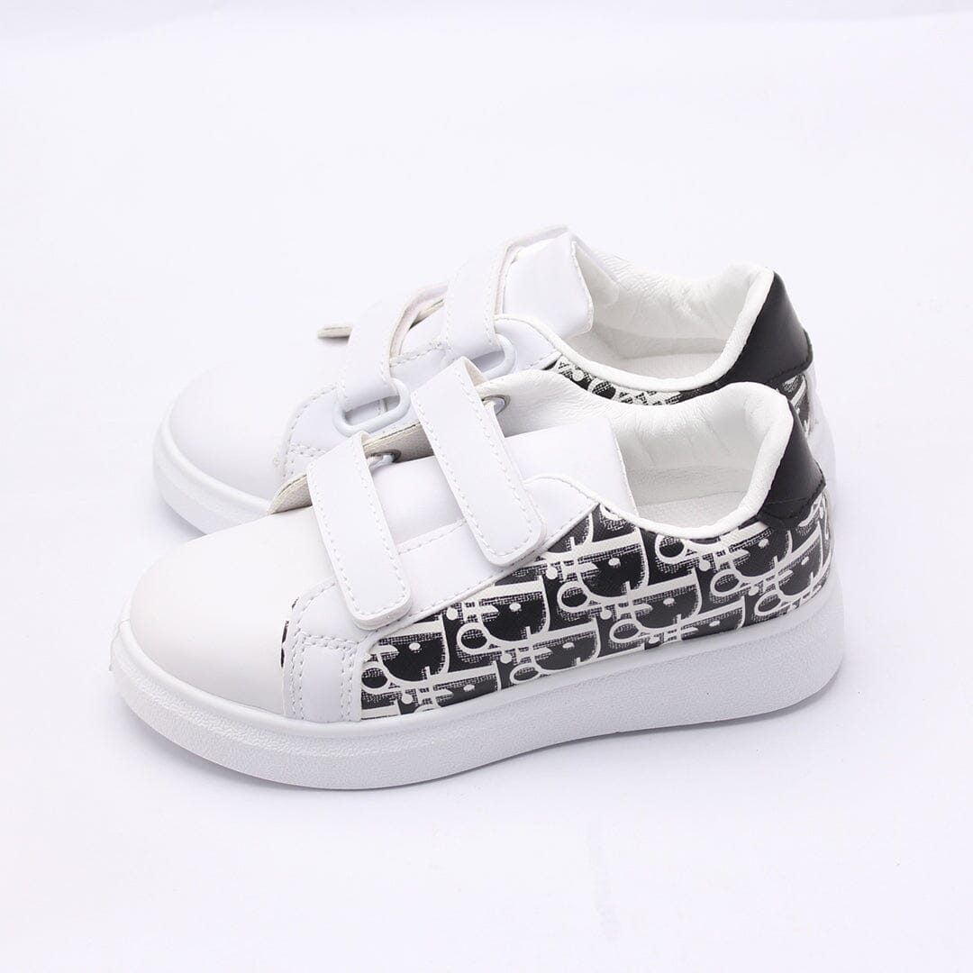 Quirky White Little People Kids Sneaker Sneaker Iluvlittlepeople 