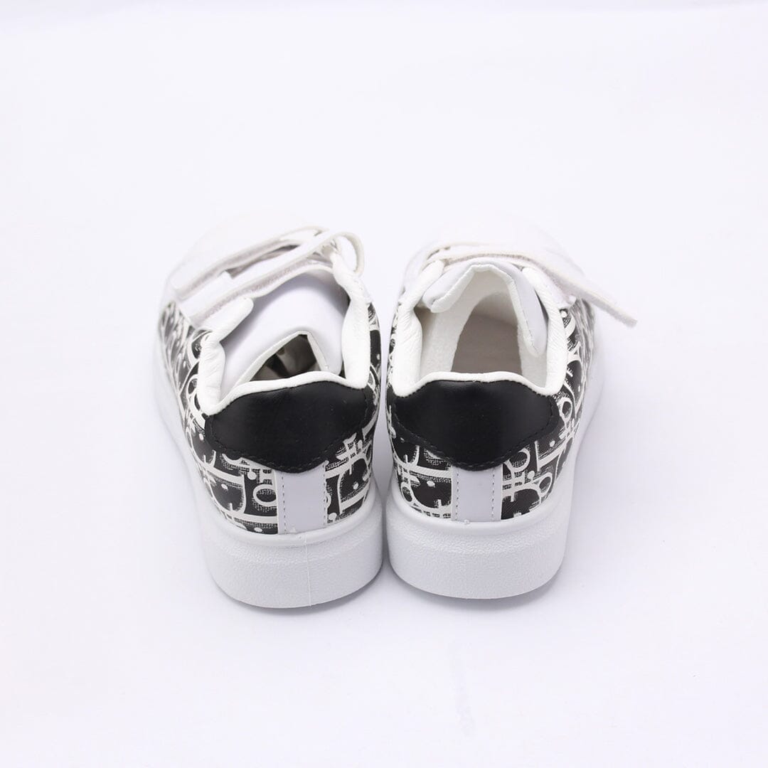 Quirky White Little People Kids Sneaker Sneaker Iluvlittlepeople 