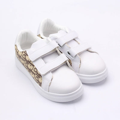 Quirky White Little People Kids Sneaker Sneaker Iluvlittlepeople 
