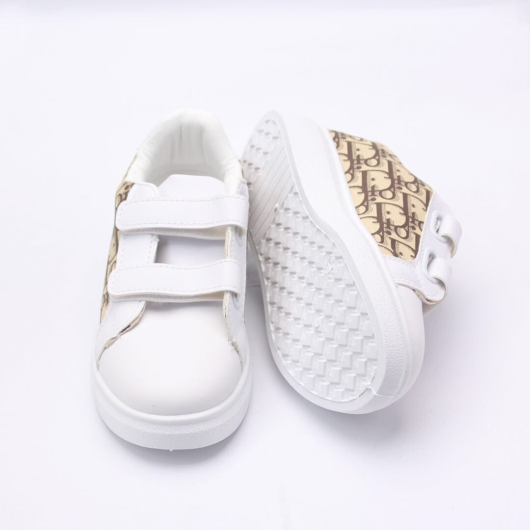 Quirky White Little People Kids Sneaker Sneaker Iluvlittlepeople 
